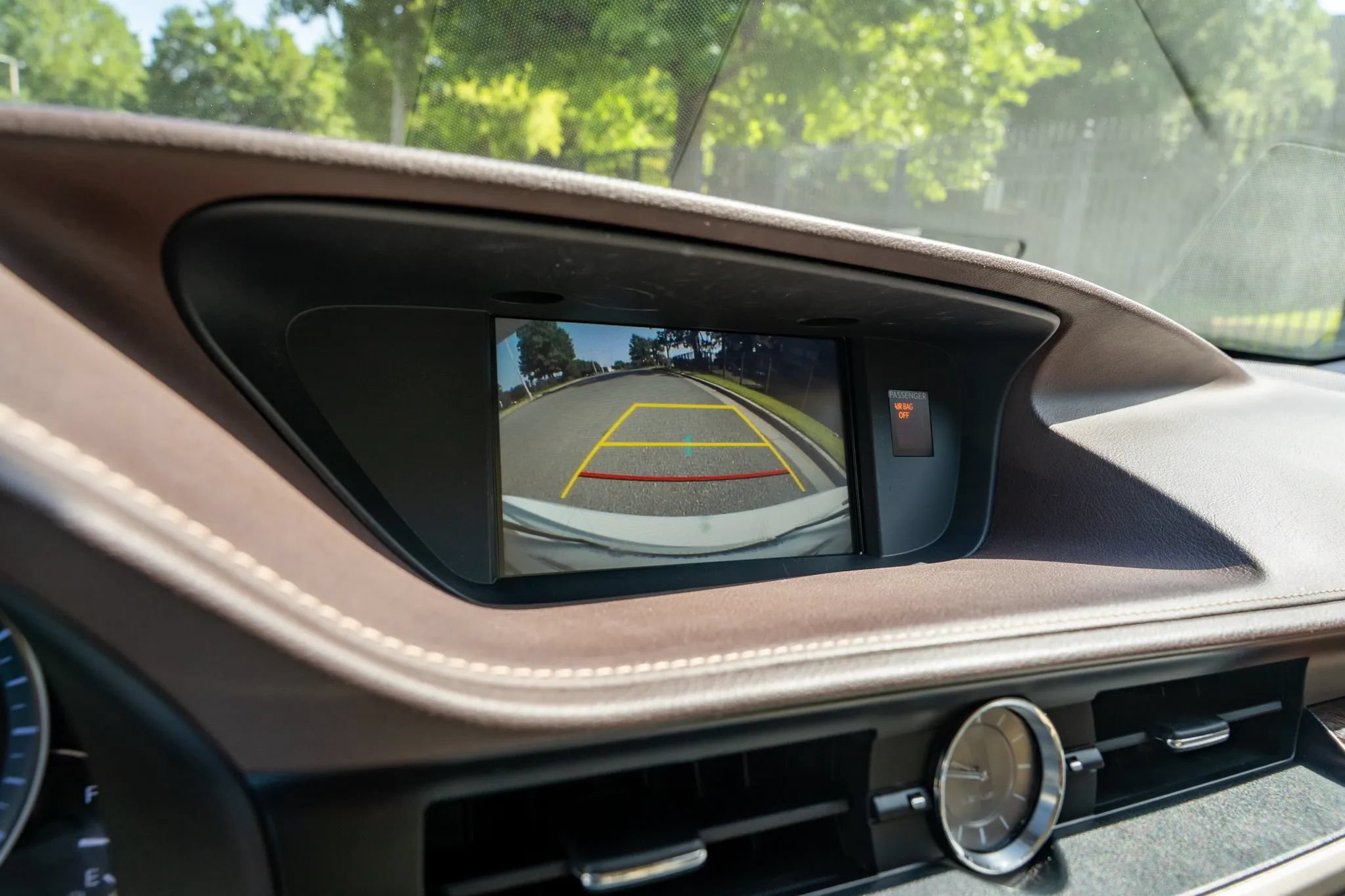 Used 2017 Lexus ES 350 w/ Luxury Package FWD image 22