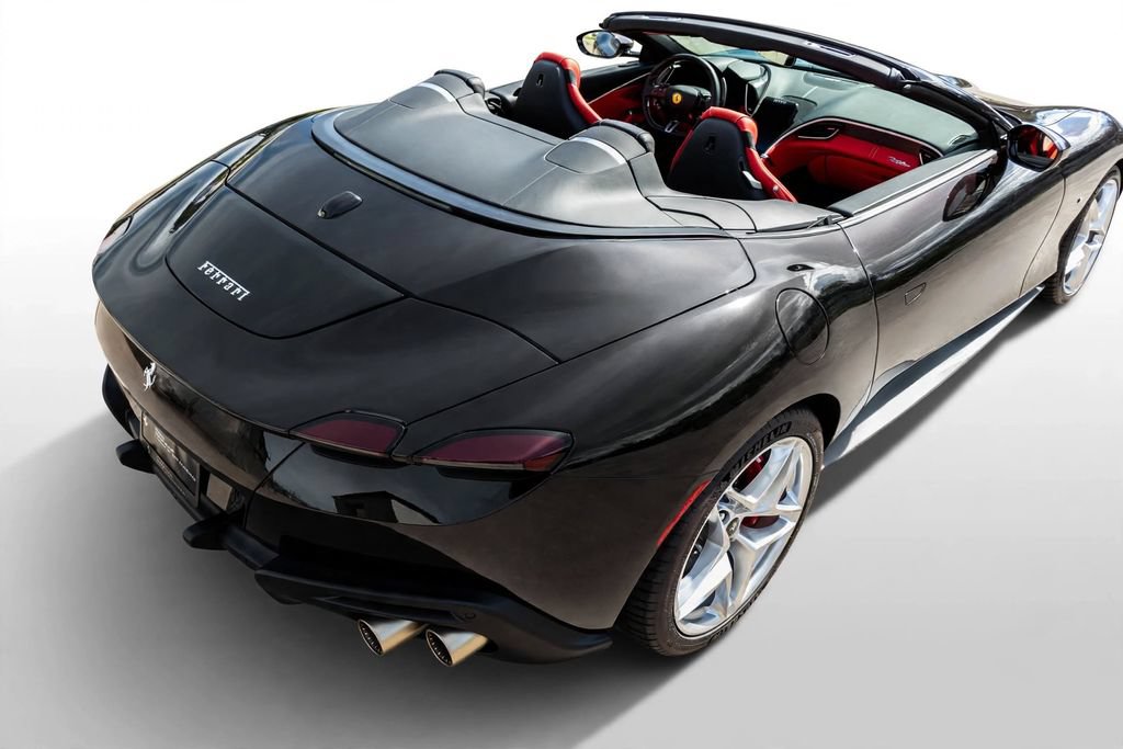 Certified 2024 Ferrari Roma Spider RWD image 20