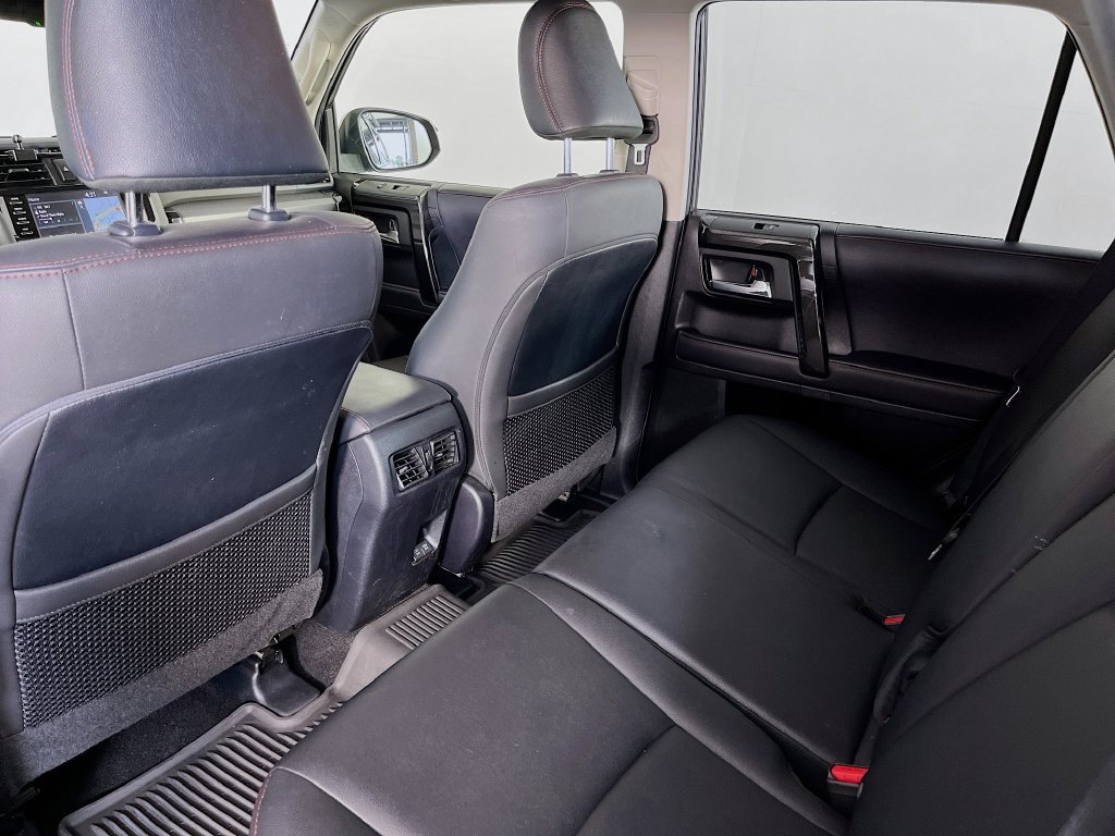 Used 2021 Toyota 4Runner Venture AWD/4WD image 29