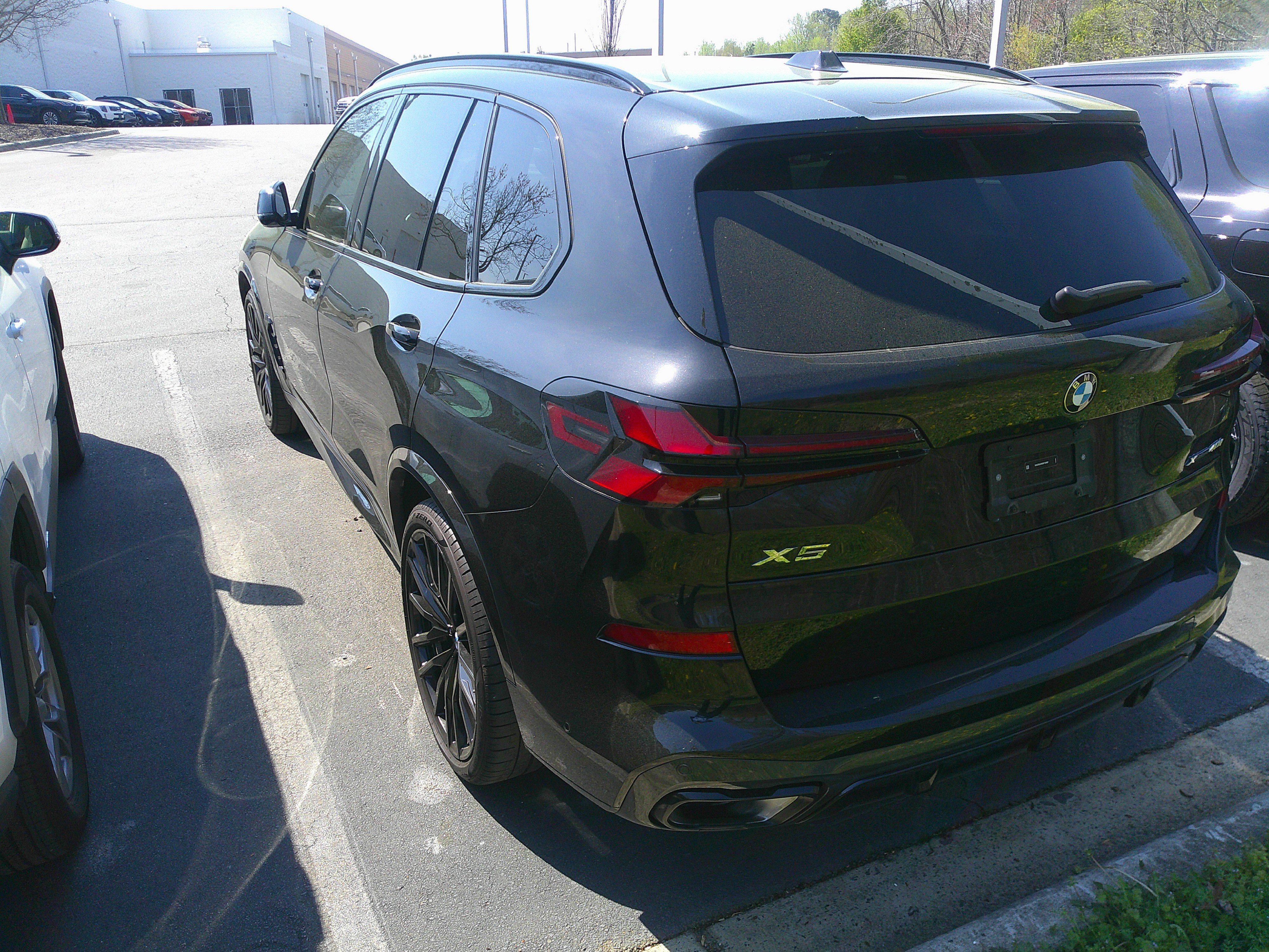 Used 2025 BMW X5 xDrive40i w/ M Sport Package image 8