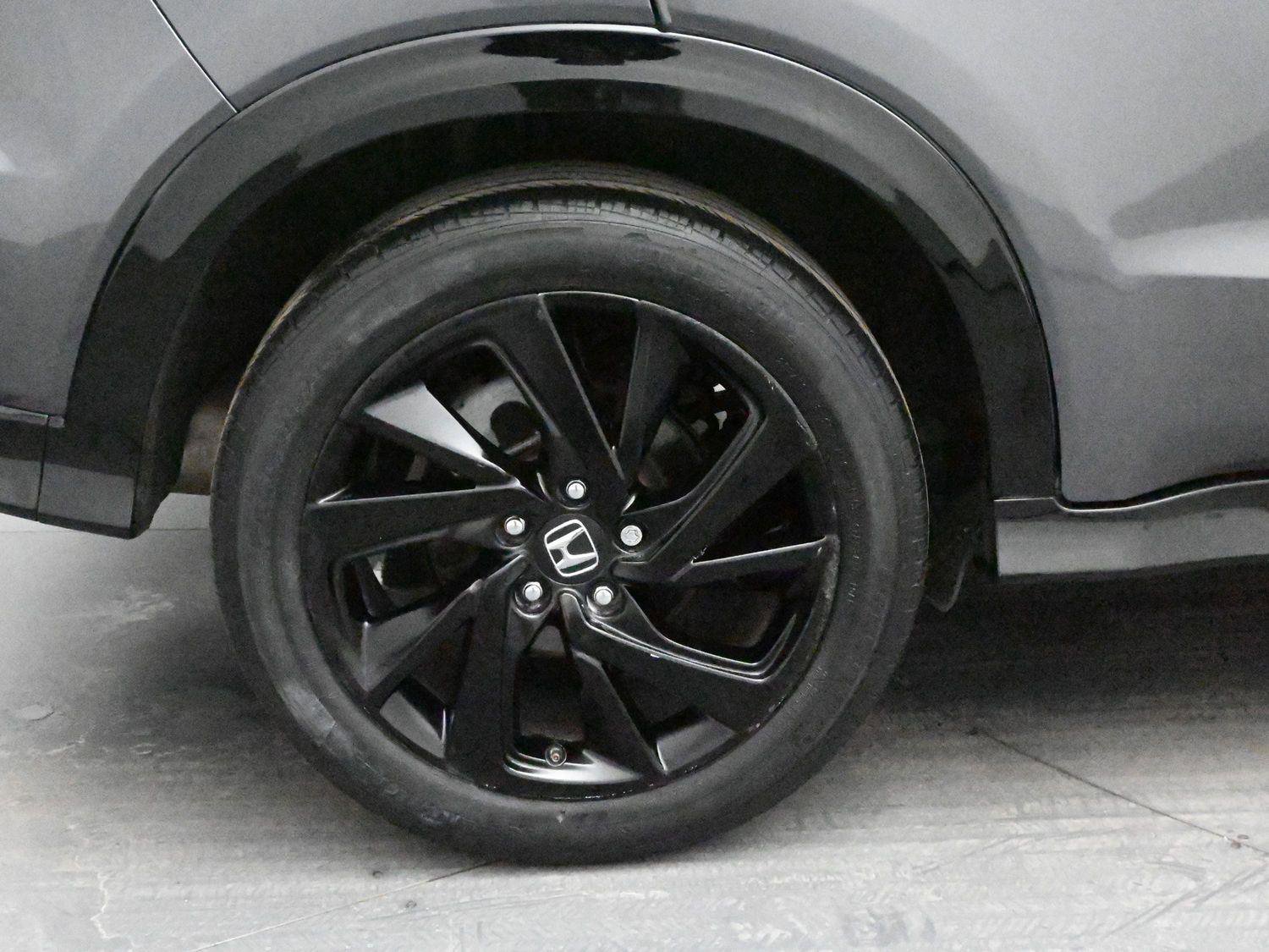 Used 2019 Honda HR-V Sport image 13