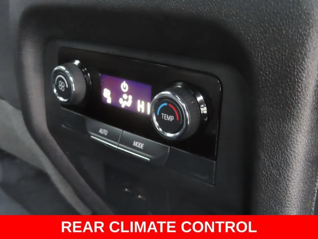 Used 2025 Chevrolet Traverse LT AWD/4WD image 29