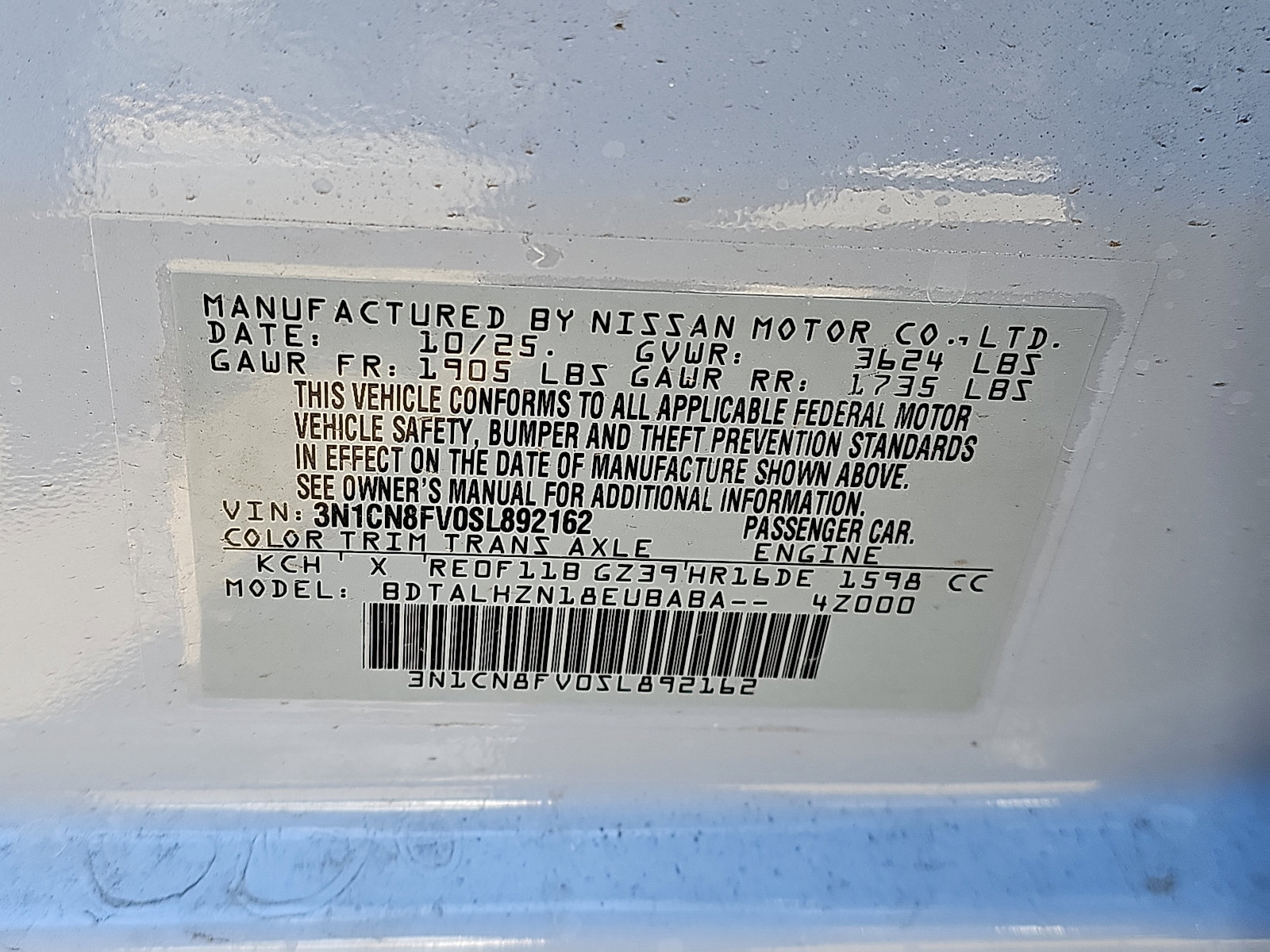 New 2025 Nissan Versa SR w/ Trunk Package image 17