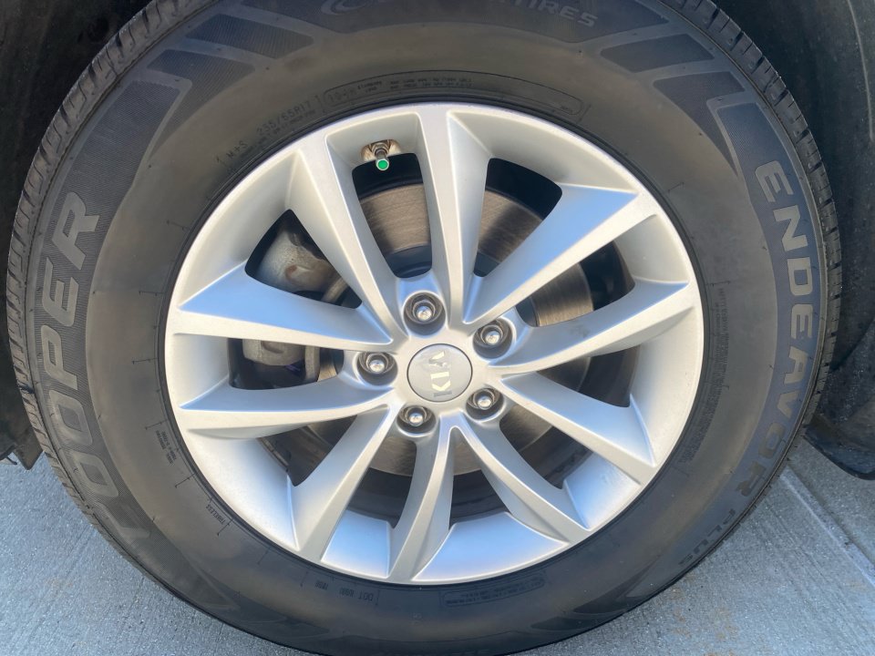 Used 2018 Kia Sorento FWD image 31