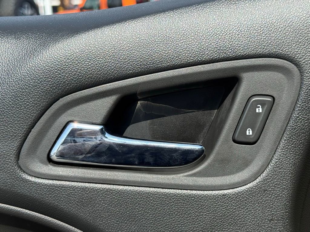 Used 2022 Chevrolet Colorado LT w/ Fleet Safety Package image 16