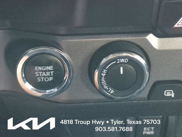 Used 2022 Toyota Tacoma TRD Off-Road AWD/4WD image 34