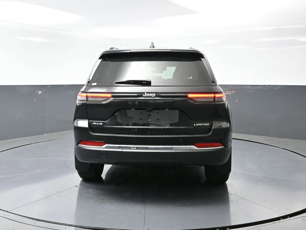 New 2025 Jeep Grand Cherokee Limited w/ Trailer Tow Package image 13