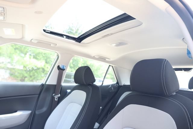 New 2026 Hyundai Venue SEL FWD image 22