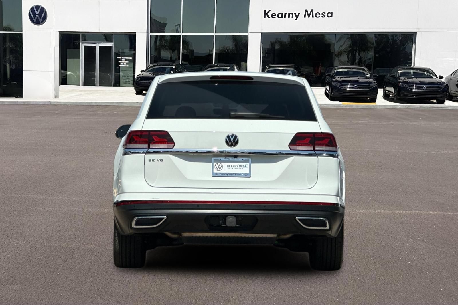 Used 2023 Volkswagen Atlas SE w/ Black Wheel Package FWD image 5