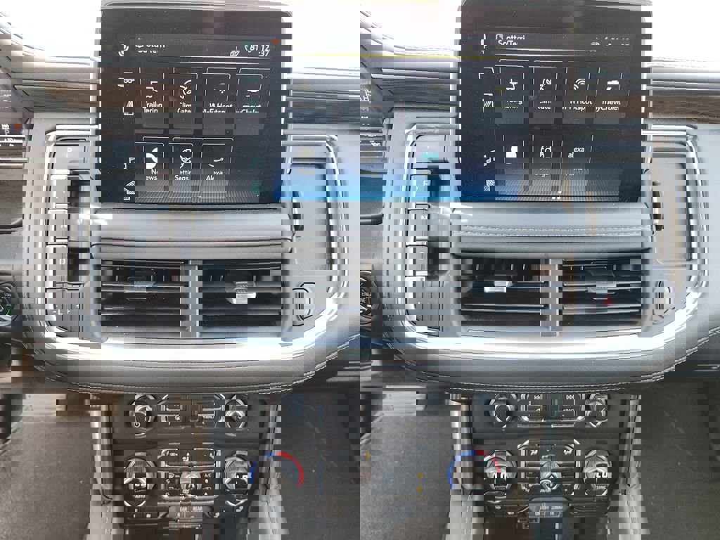 Certified 2022 Chevrolet Tahoe Z71 w/ Luxury Package AWD/4WD image 20