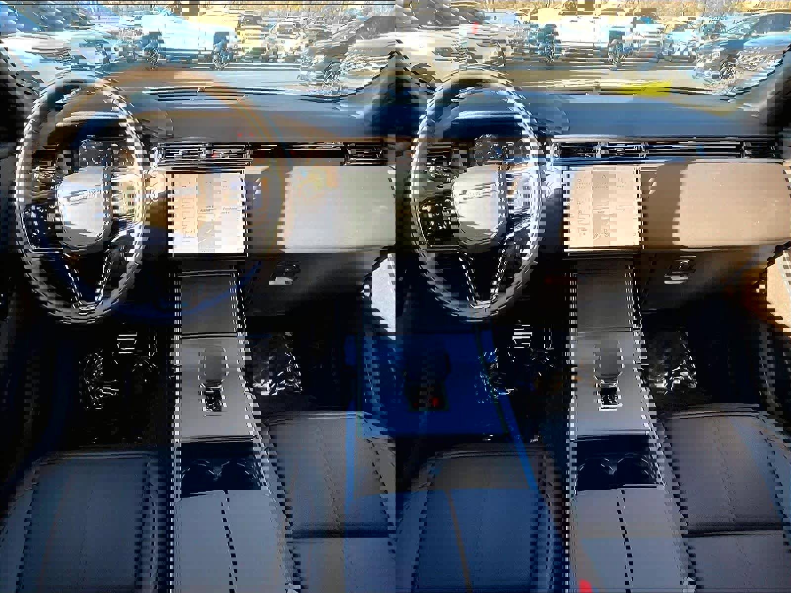 New 2025 Land Rover Range Rover Velar Dynamic SE AWD/4WD image 7