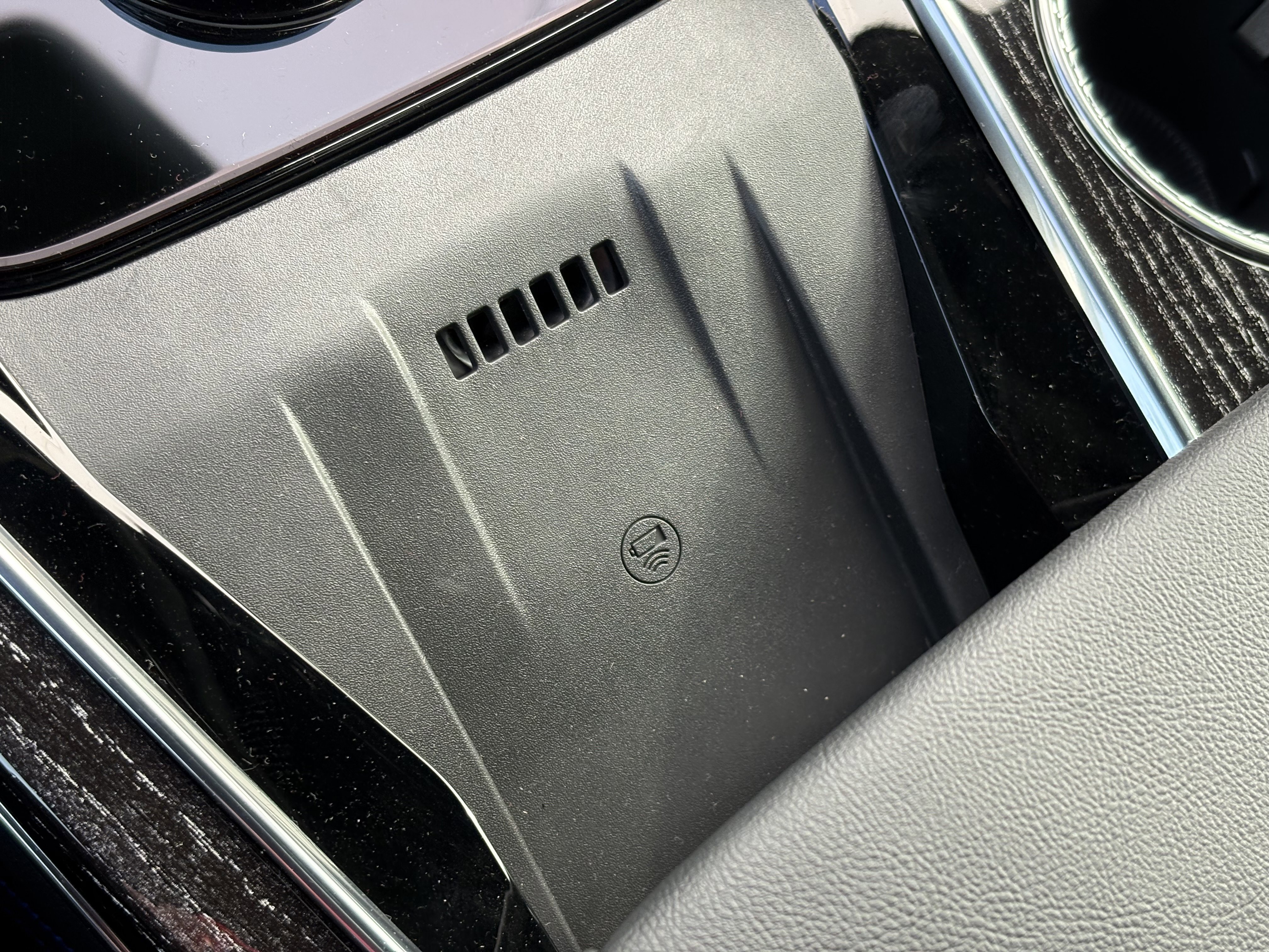 New 2026 Cadillac Escalade IQL Luxury AWD/4WD image 32