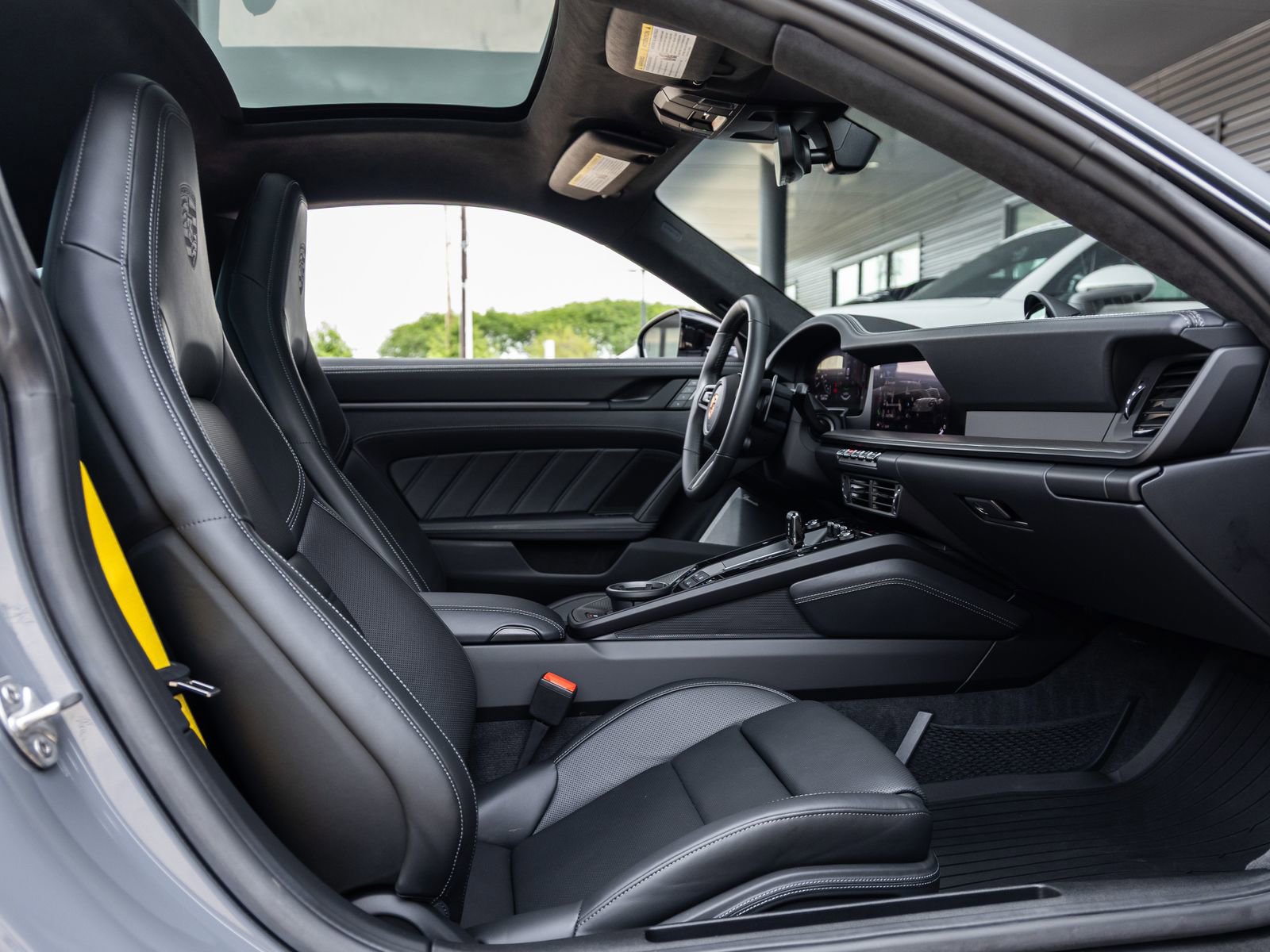 Certified 2026 Porsche 911 Carrera 4 GTS AWD/4WD image 37