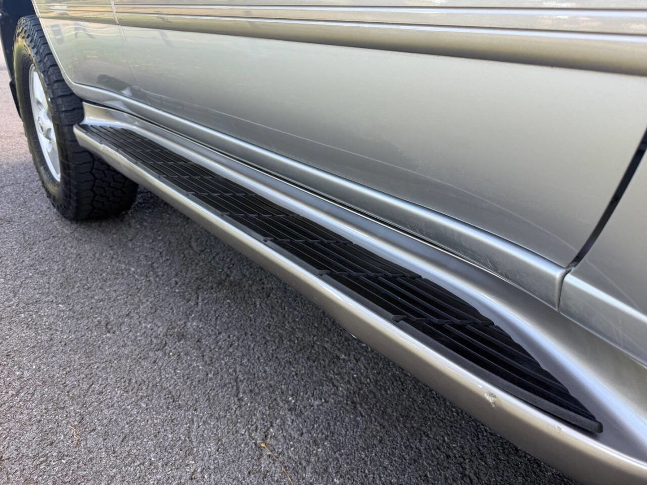 Used 2006 Toyota Land Cruiser image 20