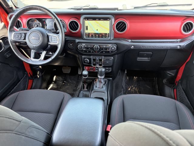 Used 2023 Jeep Wrangler Unlimited Rubicon w/ Cold Weather Group AWD/4WD image 24