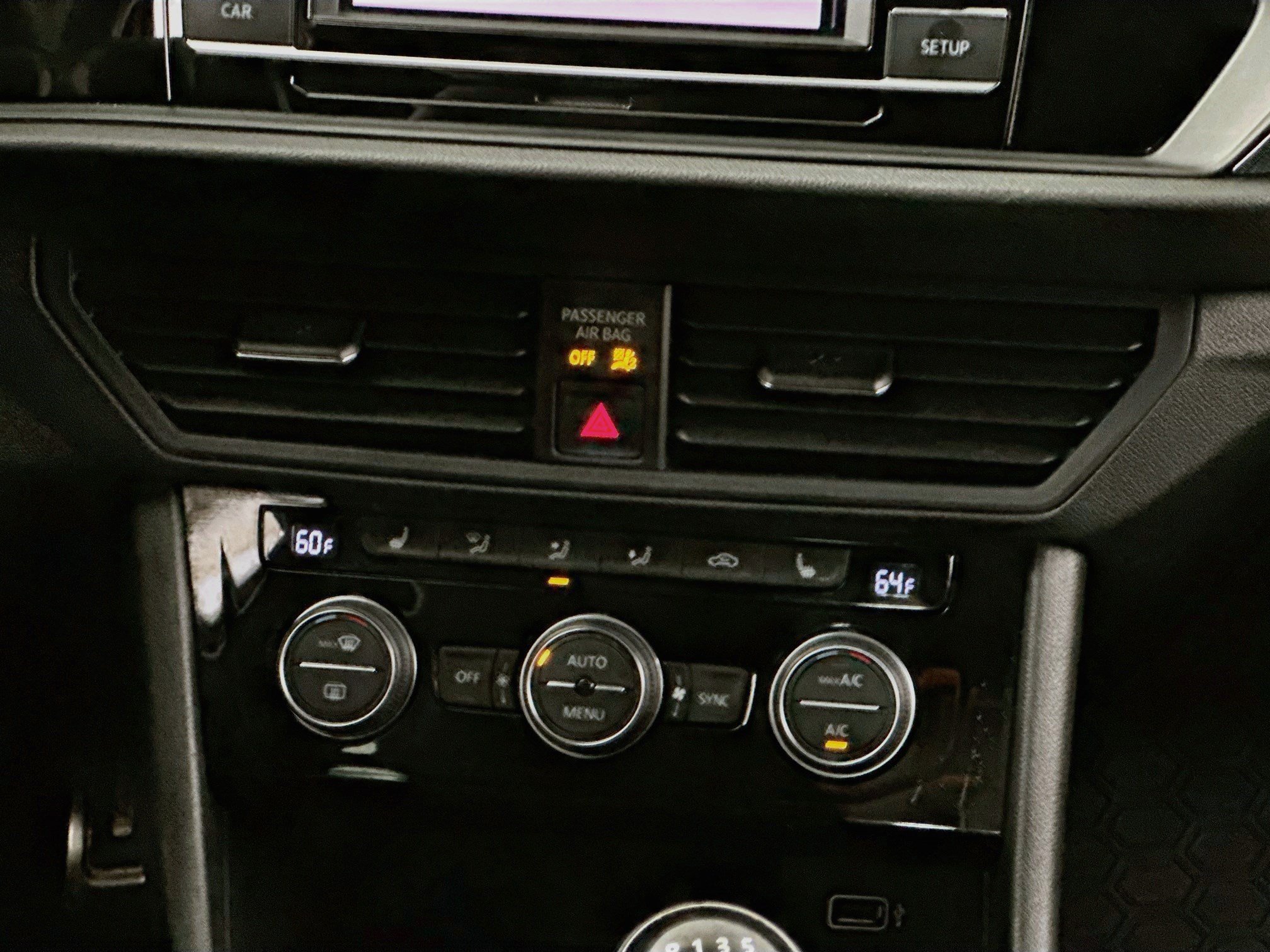 Used 2019 Volkswagen Jetta GLI FWD image 13
