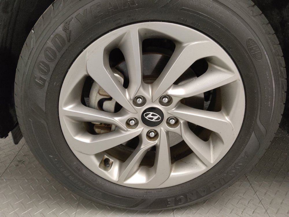 Used 2017 Hyundai Tucson SE image 31