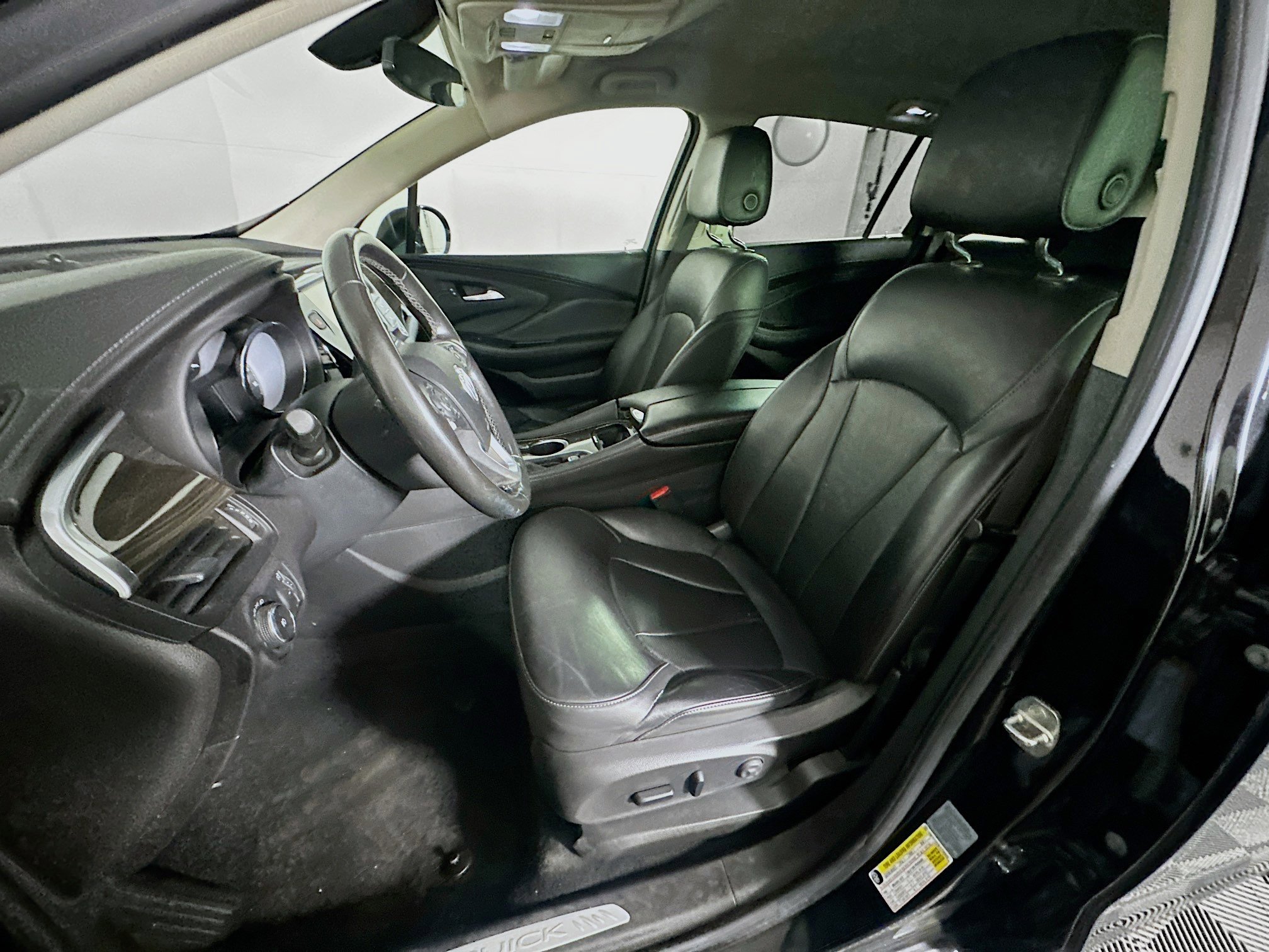 Used 2020 Buick Envision Essence image 13