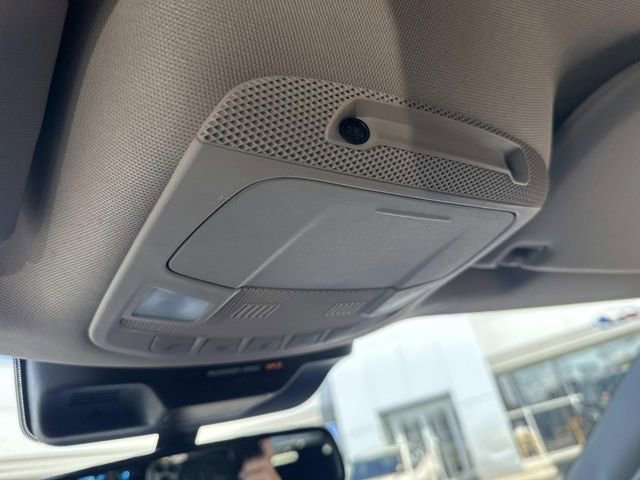 Used 2024 Ford Expedition XLT image 33