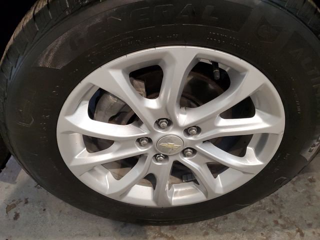 Used 2019 Chevrolet Equinox LT w/ Sun & Navigation Package AWD/4WD image 28