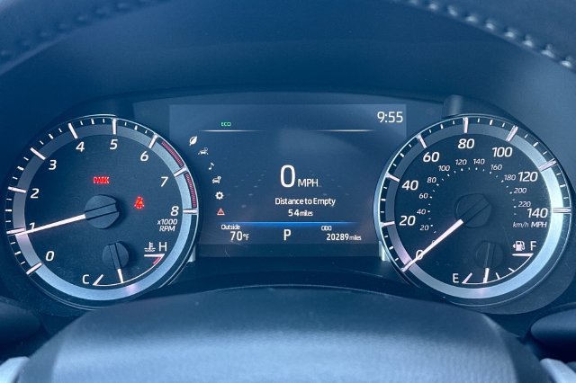 Used 2023 Toyota Highlander XLE FWD image 27