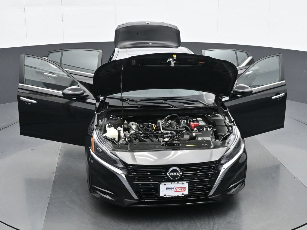 Used 2024 Nissan Altima 2.5 SV w/ SV Premium Package FWD image 34