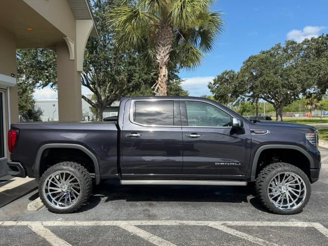 Used 2023 GMC Sierra 1500 Denali w/ Denali Reserve Package AWD/4WD image 2