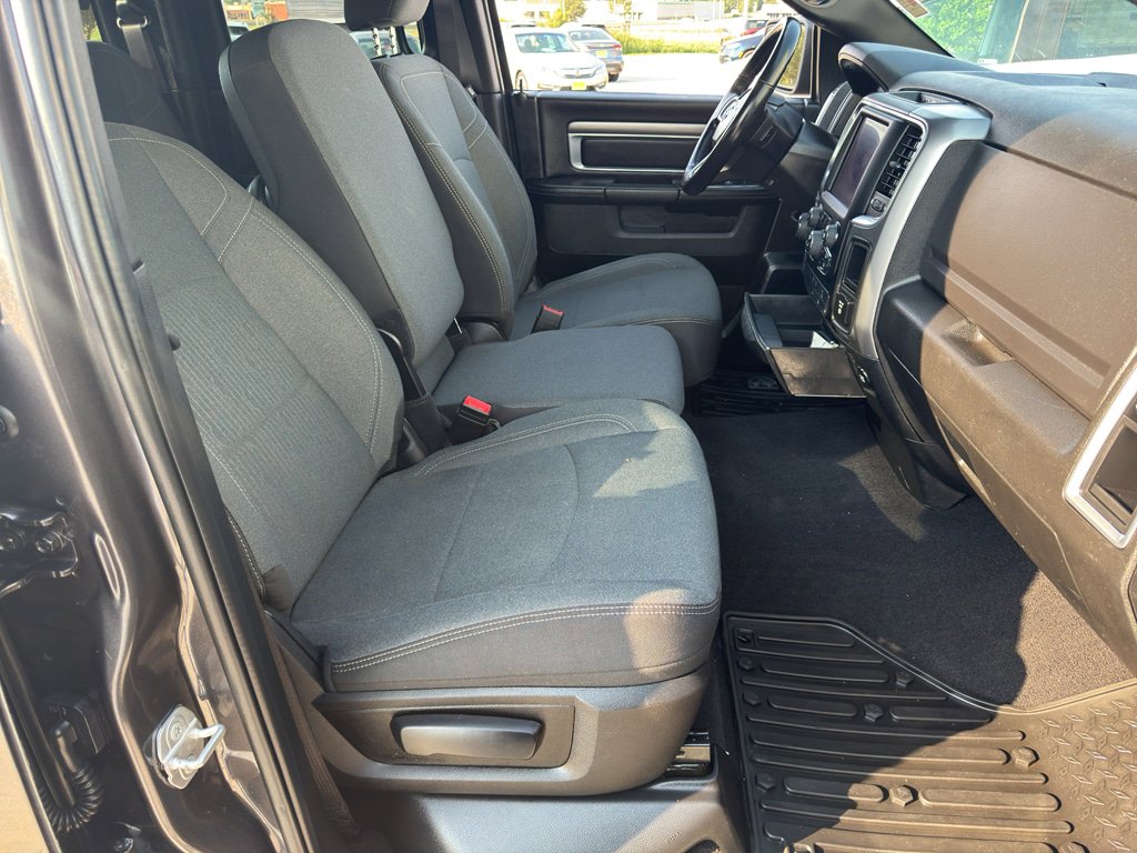Used 2022 RAM 1500 Classic Warlock w/ Electronics Group image 16