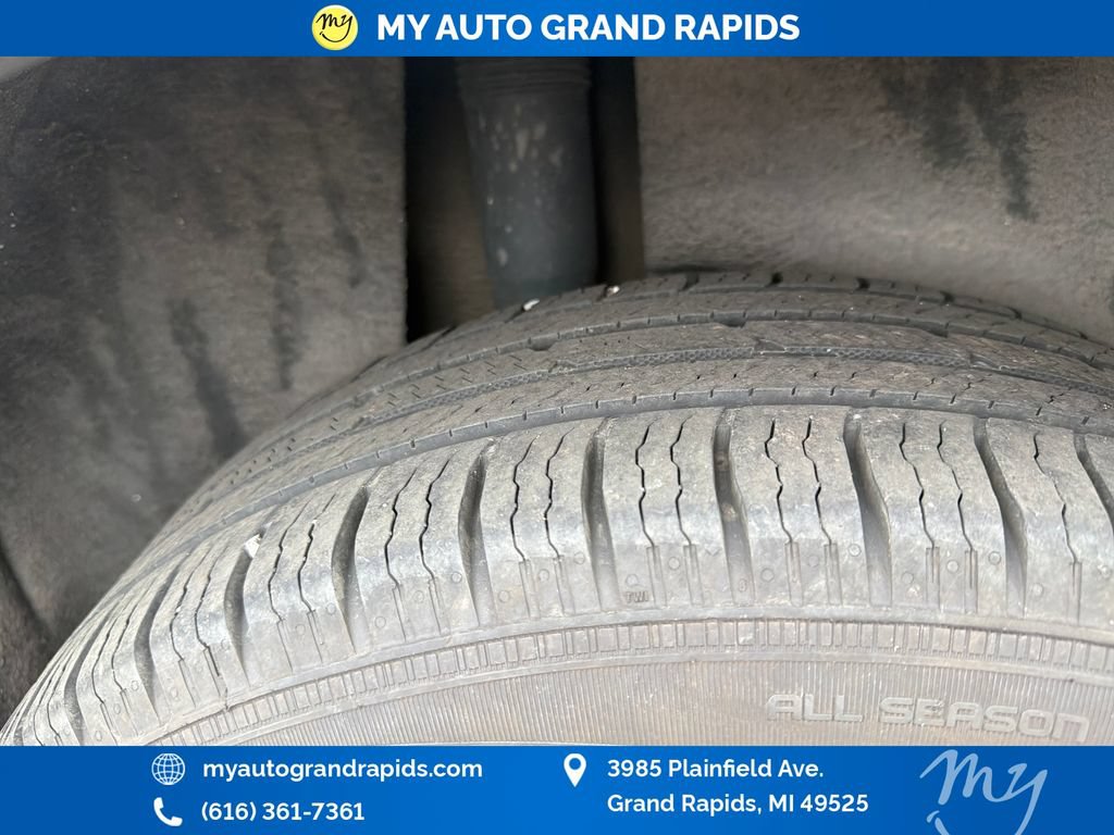Used 2020 Volkswagen Tiguan SE AWD/4WD image 33
