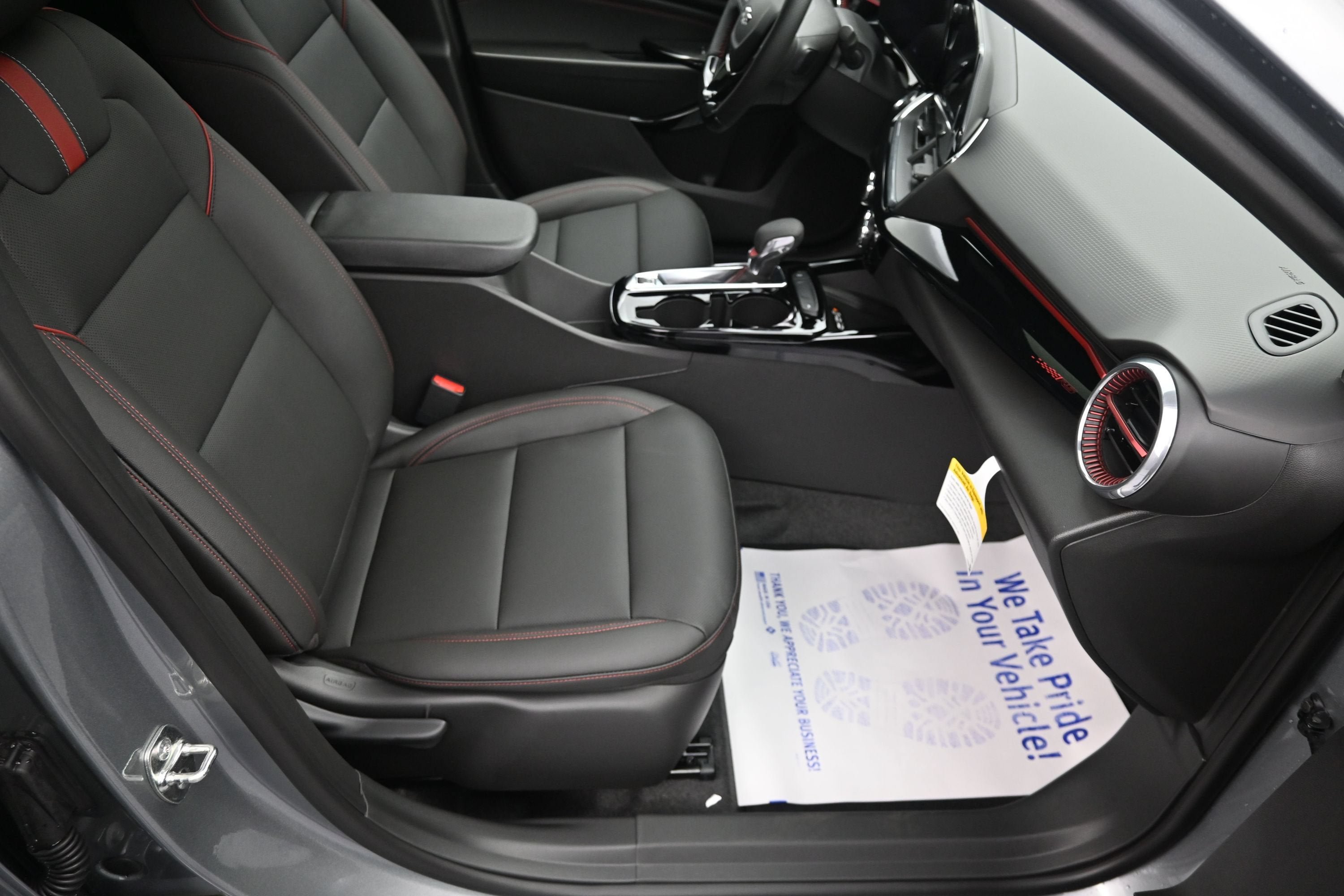 New 2026 Chevrolet Trax RS w/ Sunroof Package FWD image 33