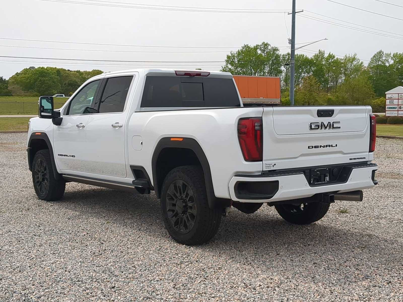 New 2026 GMC Sierra 2500 Denali w/ Denali Reserve Package AWD/4WD image 6
