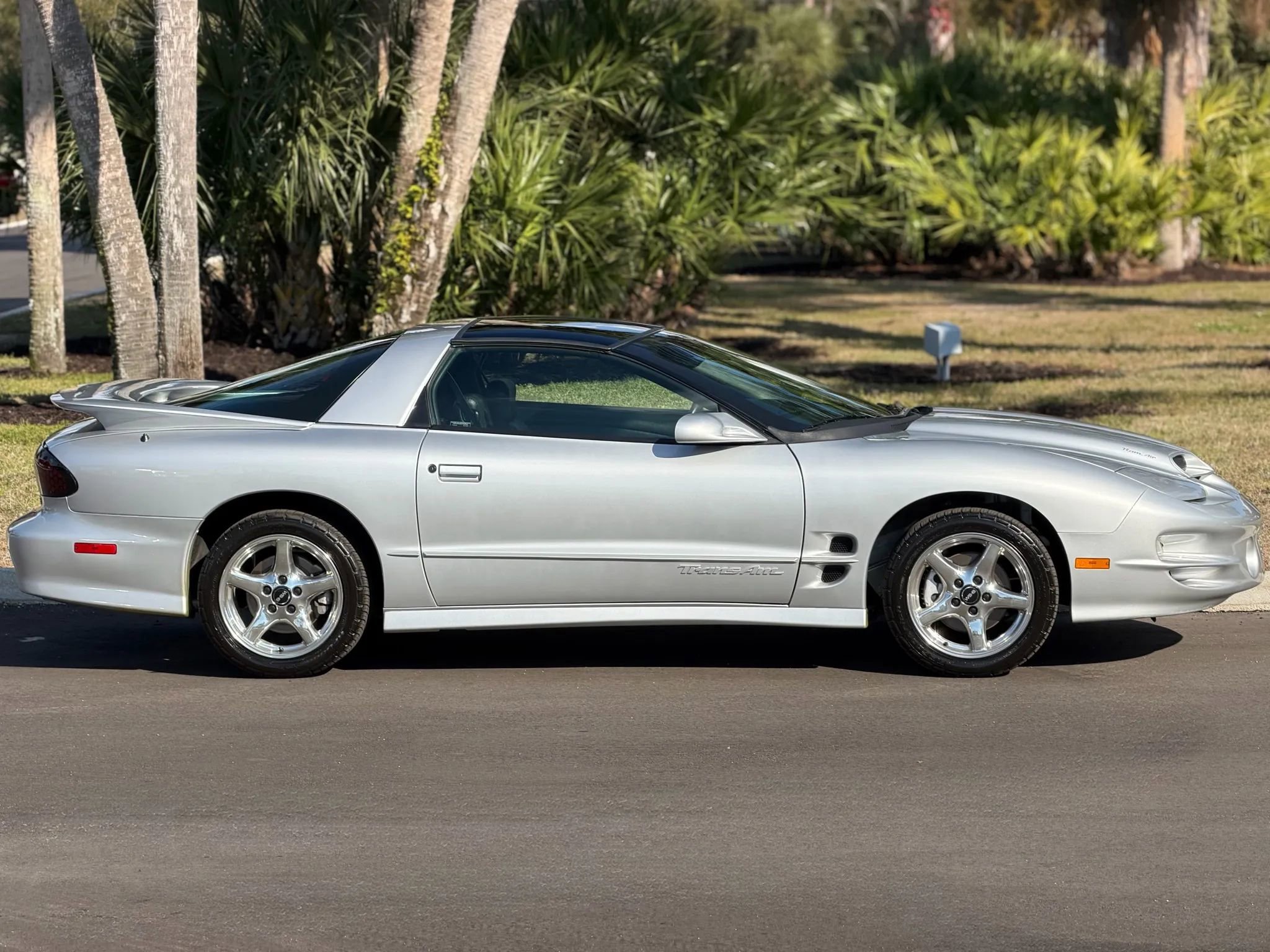 Used 2000 Pontiac Firebird Formula image 45