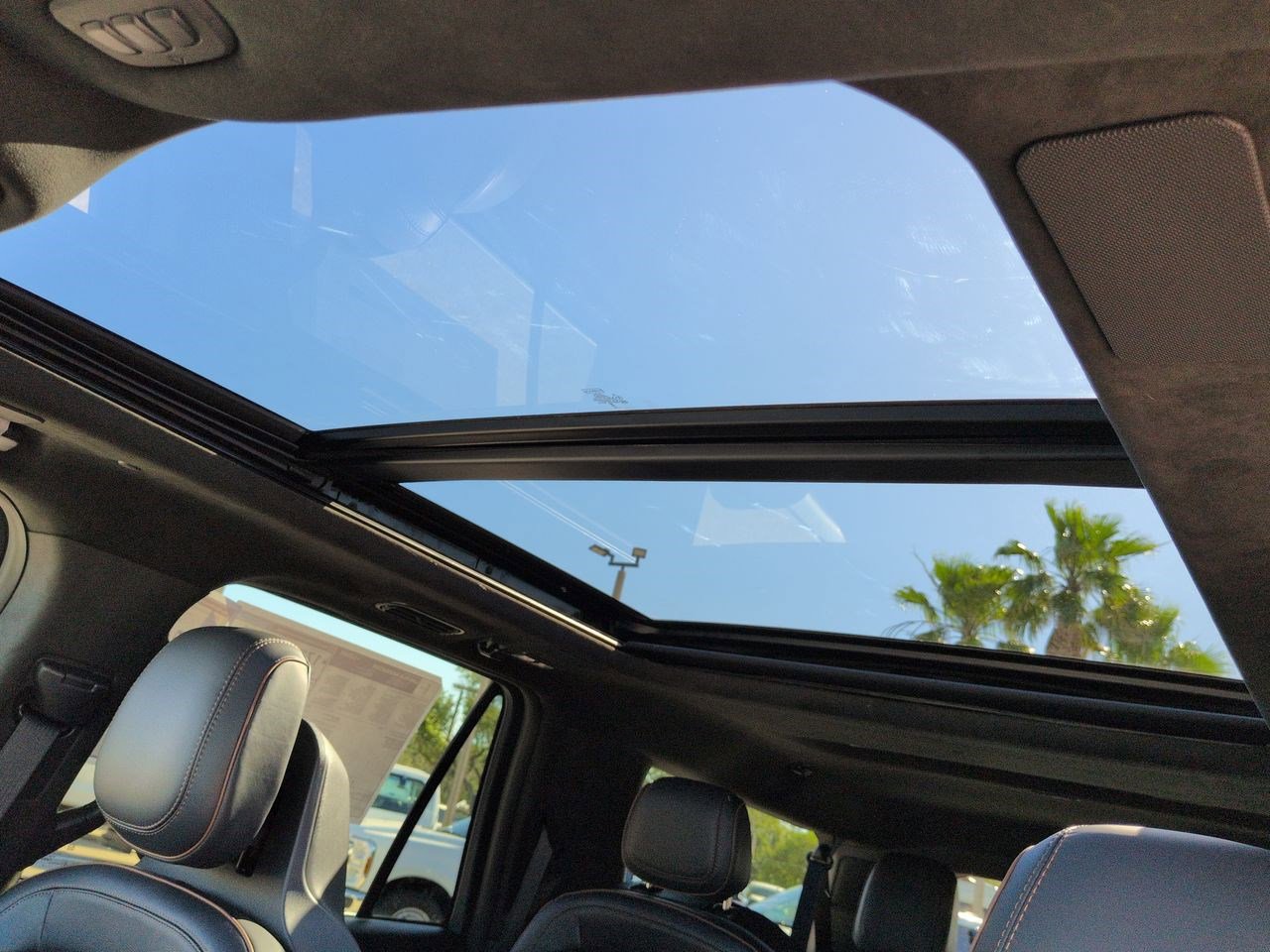 New 2026 Lincoln Navigator L Black Label AWD/4WD image 21