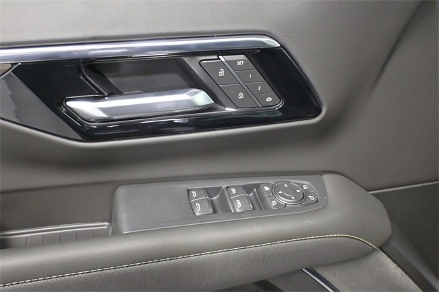 New 2026 Chevrolet Suburban Premier image 19