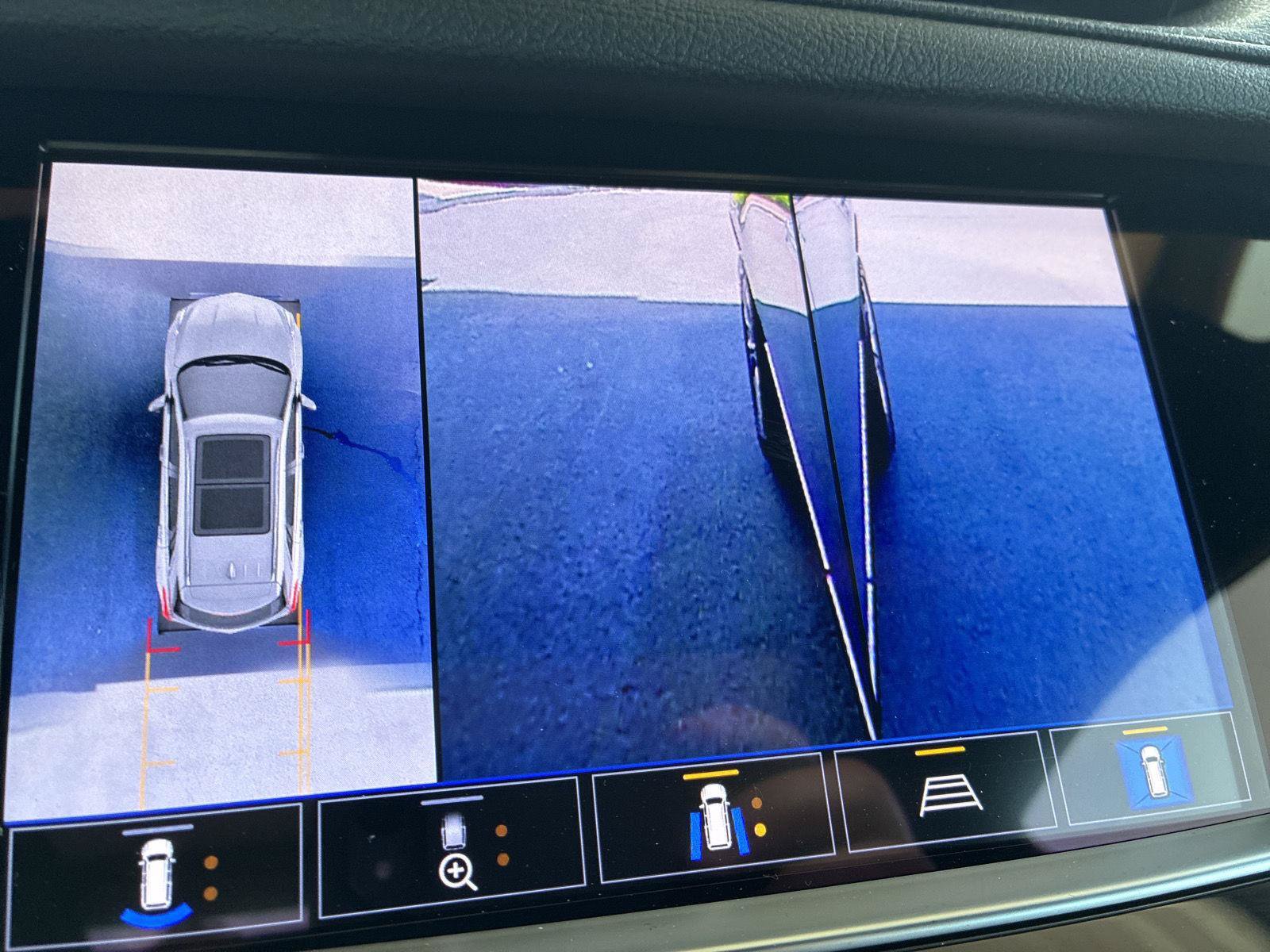 Used 2022 Cadillac XT5 Premium Luxury w/ Technology Package AWD/4WD image 26