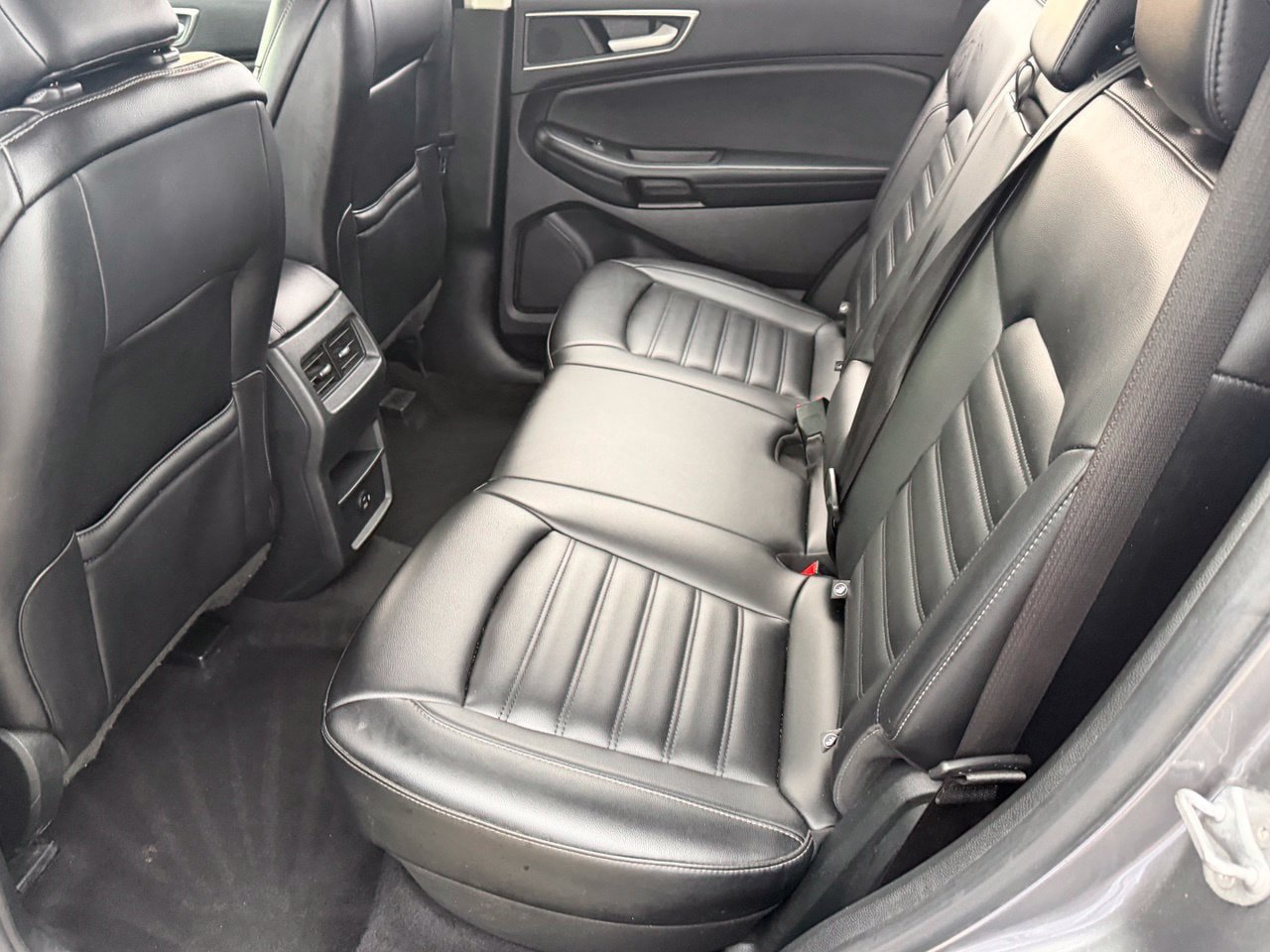 Used 2022 Ford Edge SEL AWD/4WD image 34