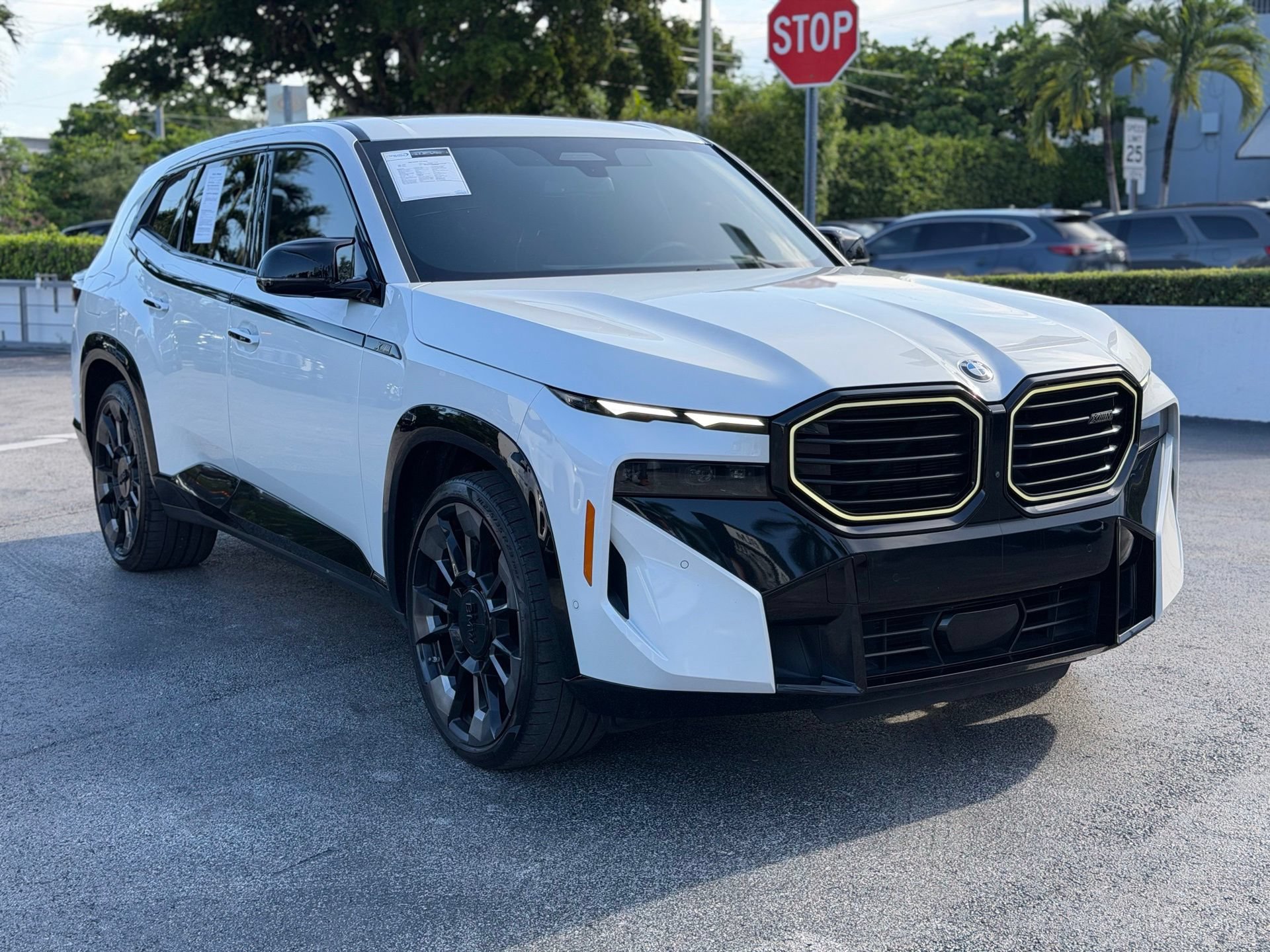 Used 2023 BMW XM w/ M Driver's Package AWD/4WD image 3