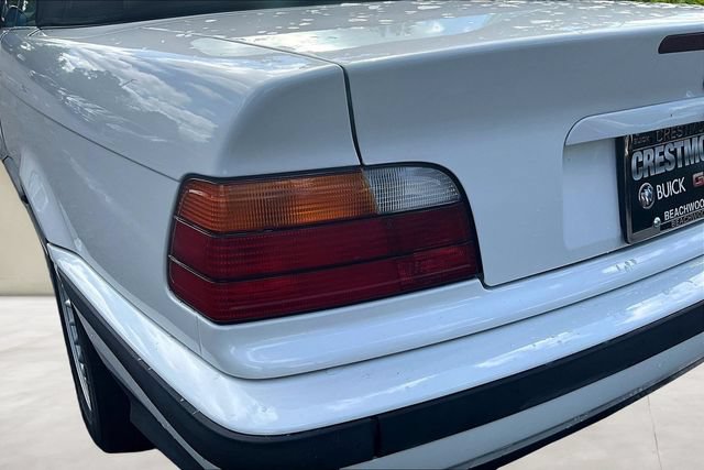 Used 1995 BMW 325i Convertible RWD image 20