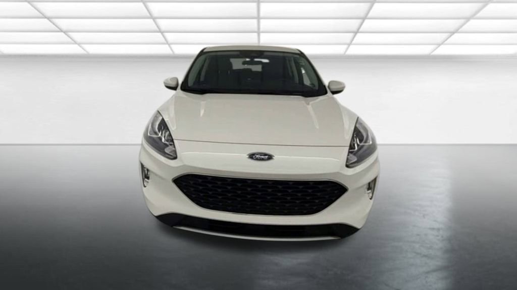 Used 2022 Ford Escape SEL image 2