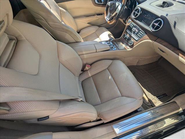 Used 2014 Mercedes-Benz SL 550 image 19