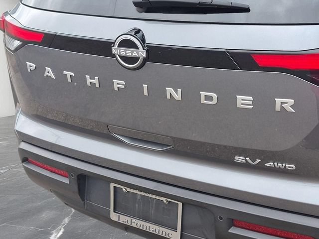Used 2024 Nissan Pathfinder SV AWD/4WD image 10