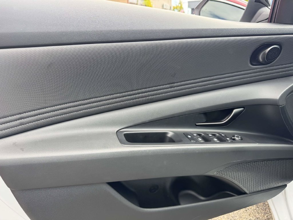 Used 2026 Hyundai Elantra Sport FWD image 15