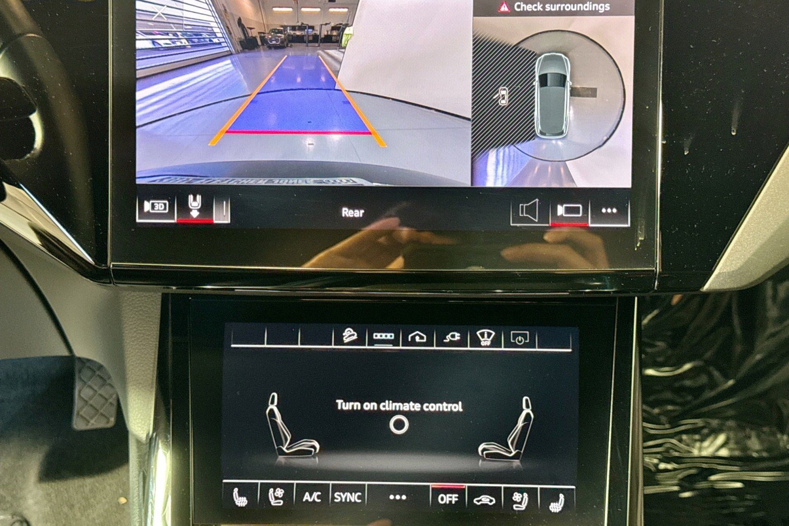 Used 2022 Audi e-tron Chronos w/ Chronos Package image 13