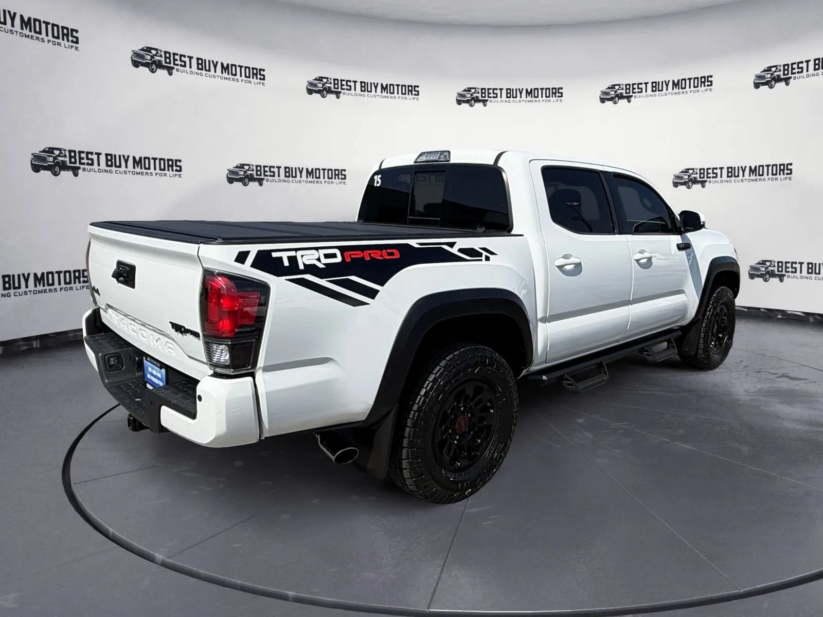 Used 2018 Toyota Tacoma TRD Pro AWD/4WD image 8