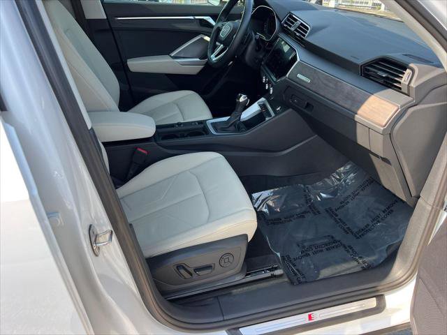 Certified 2022 Audi Q3 2.0T Premium AWD/4WD image 13