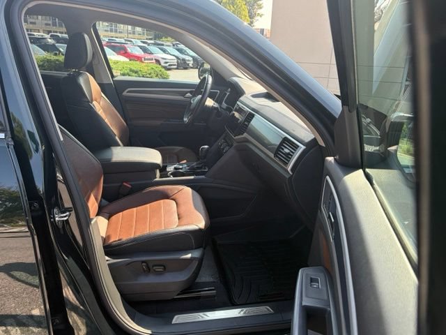 Used 2021 Volkswagen Atlas SEL Premium AWD/4WD image 22