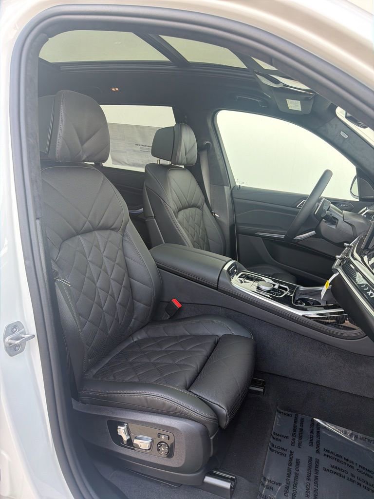 New 2026 BMW X7 xDrive40i w/ M Sport Package image 36
