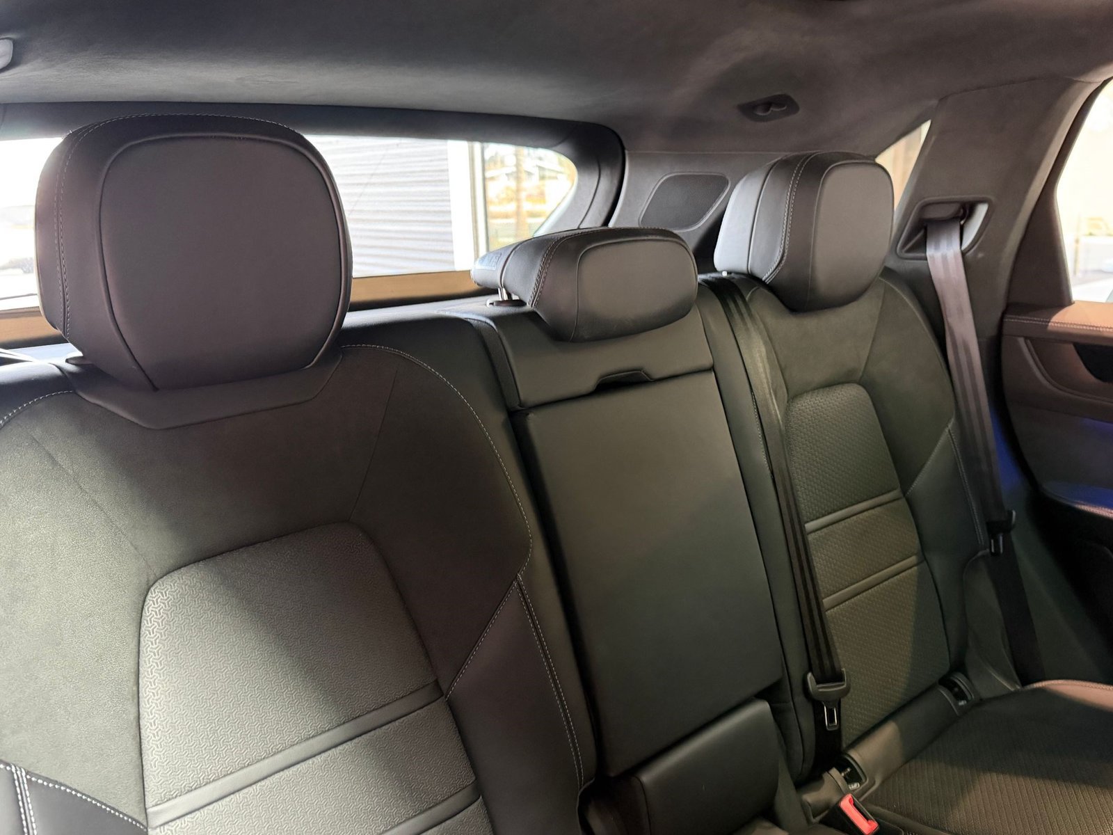 Certified 2025 Porsche Cayenne GTS AWD/4WD image 16
