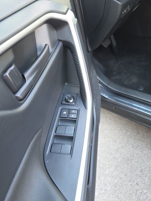 Used 2025 Toyota RAV4 LE image 14