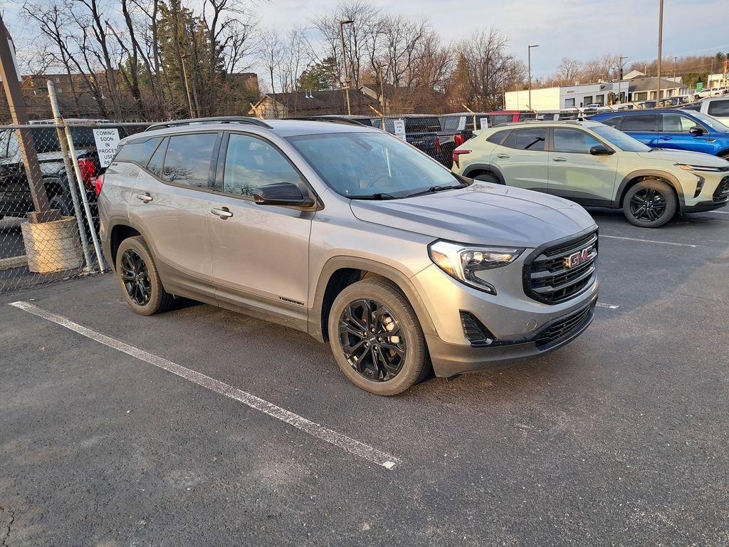 Used 2020 GMC Terrain SLE w/ Driver Convenience Package image 6